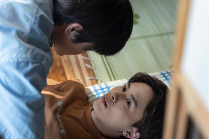 西垣匠、草川拓弥「みなと商事コインランドリー2」第2話より(C)缶爪さわ・椿ゆず/KADOKAWA/「みなと商事コインランドリー2」製作委員会