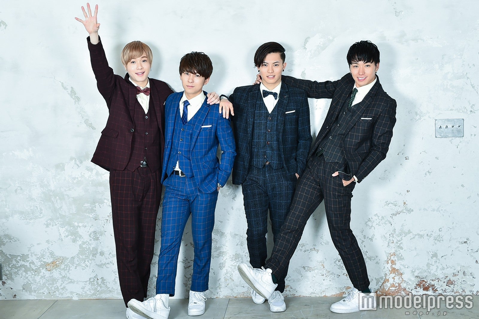 FIZZY POP （C）モデルプレス