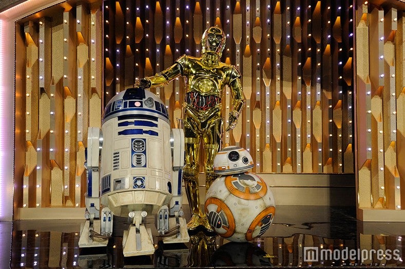 嵐「スター・ウォーズ」とタッグで“紅白を救う”ジェダイに 豪華パフォーマンス披露＜紅白本番＞