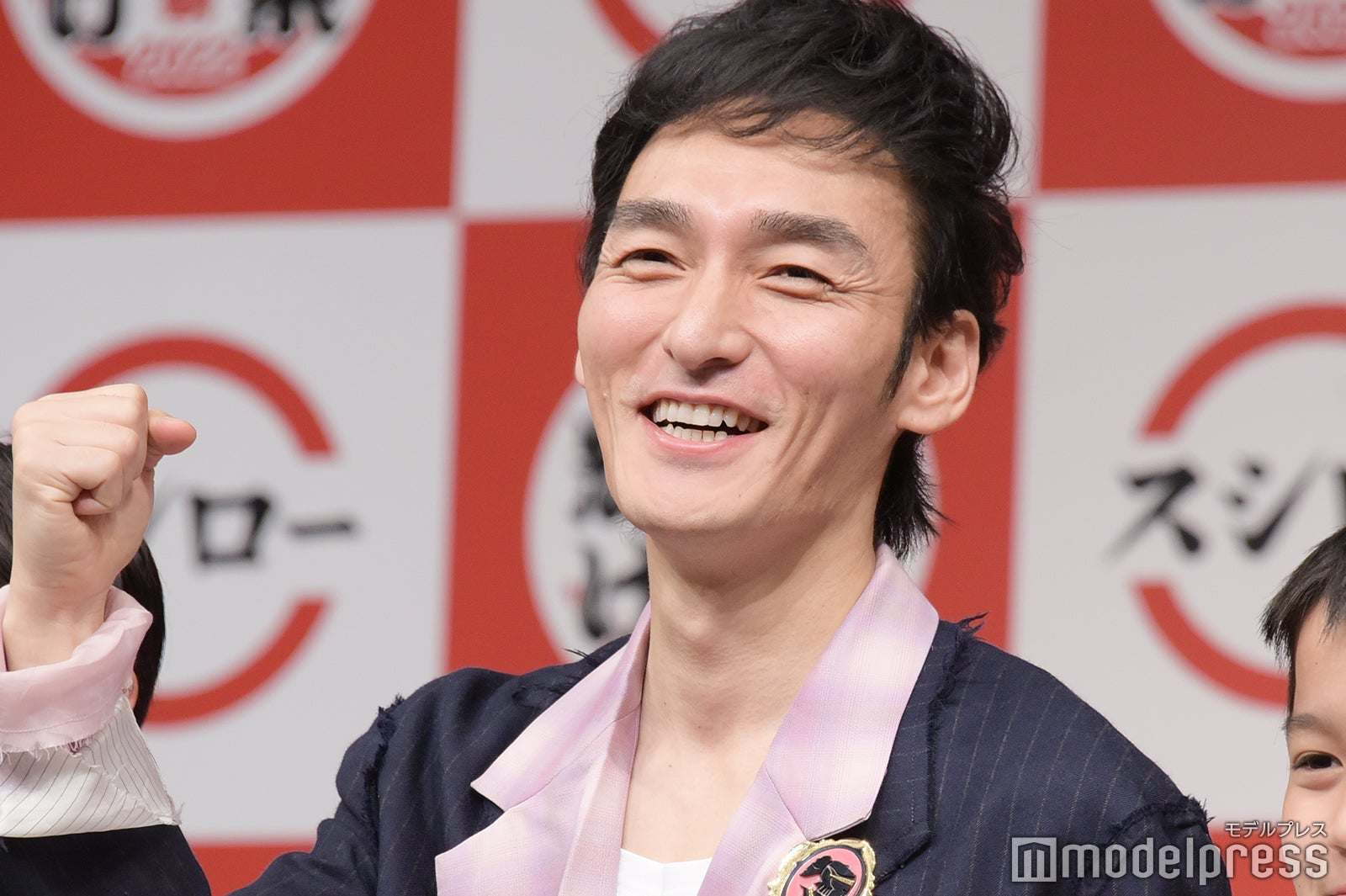 草なぎ剛（C）モデルプレス