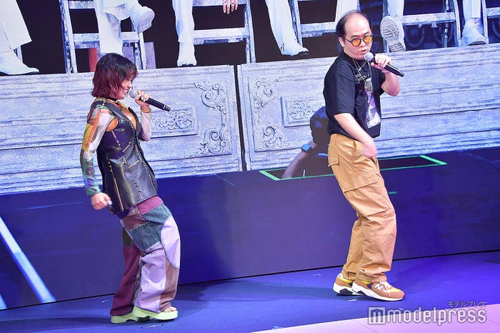 即興パフォーマンスを見せたRIEHATA、斎藤司/「BTS Monuments:Beyond The Star」配信記念イベントより(C)モデルプレス