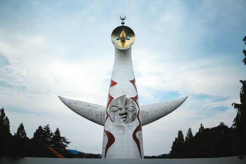 太陽の塔／photo by ぱくたそ