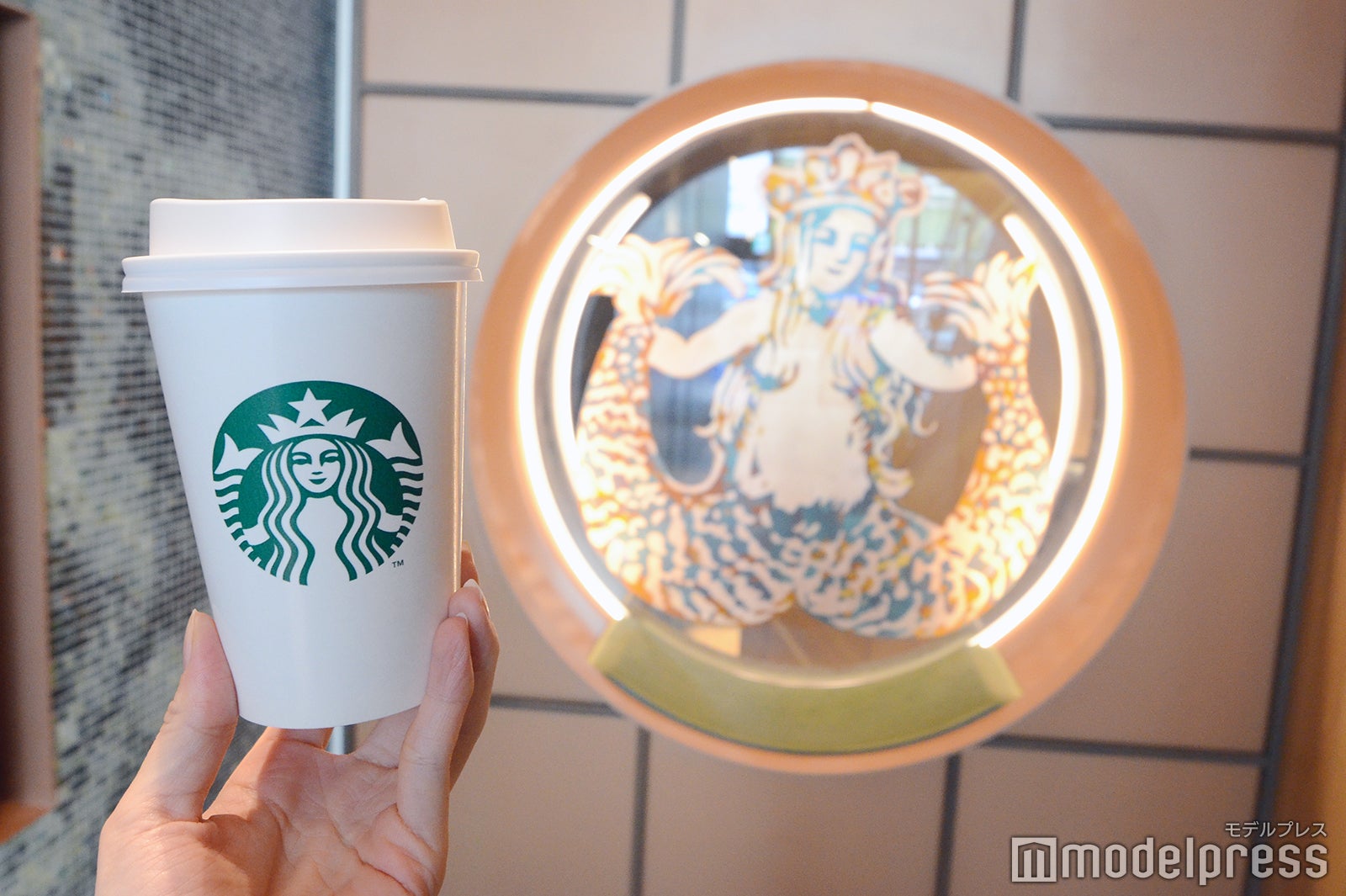 スターバックスコーヒー東急歌舞伎町タワー店（C）モデルプレス