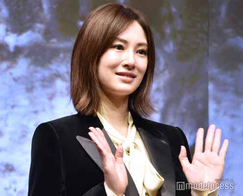 北川景子、第1子出産後初の公の場 綾野剛も祝福<ドクター・デスの遺産-BLACK FILE->