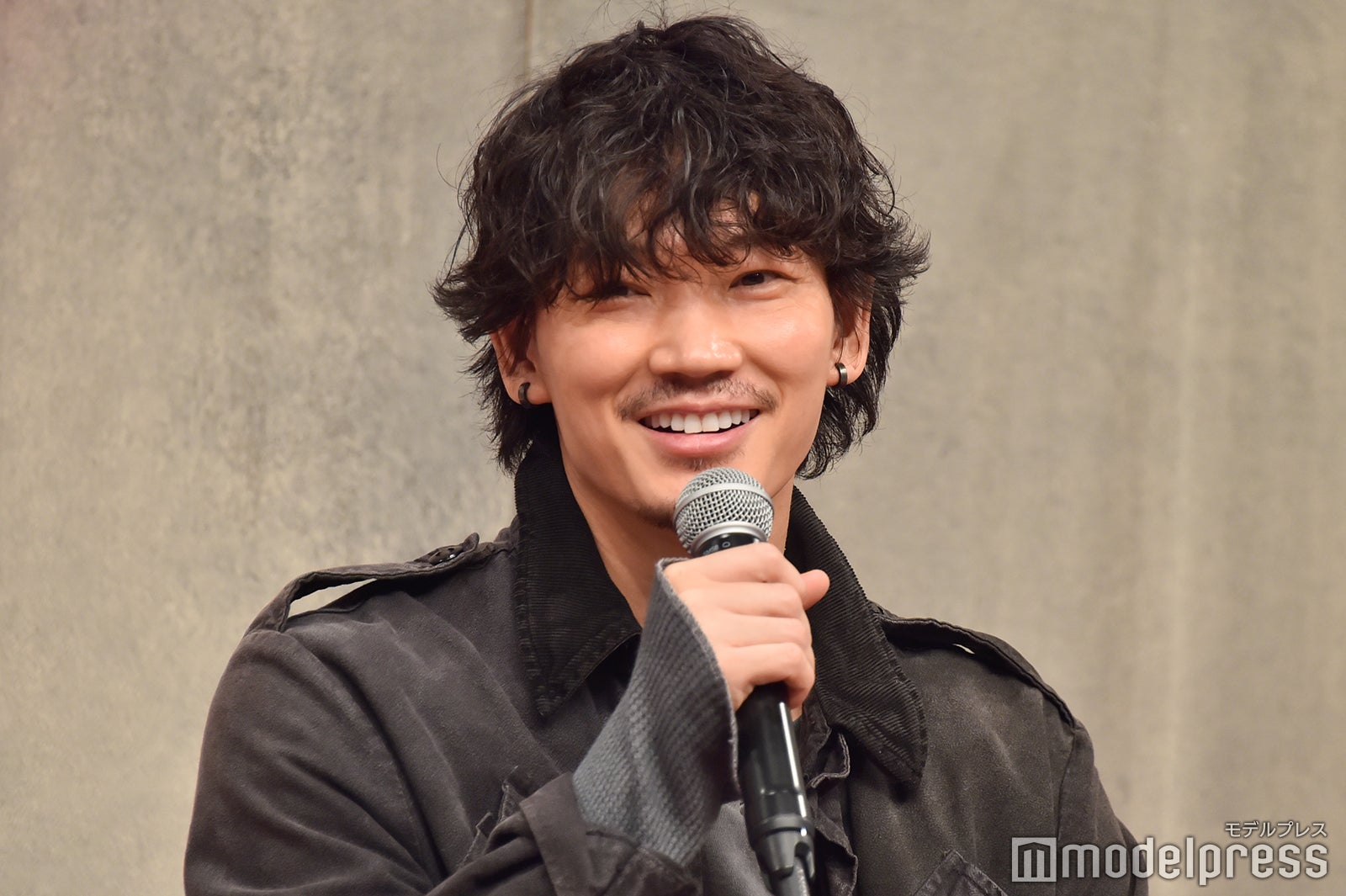 綾野剛 （C）モデルプレス