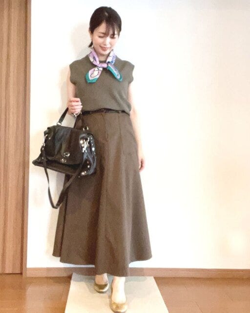 GU　コーデ　ニット　スカート