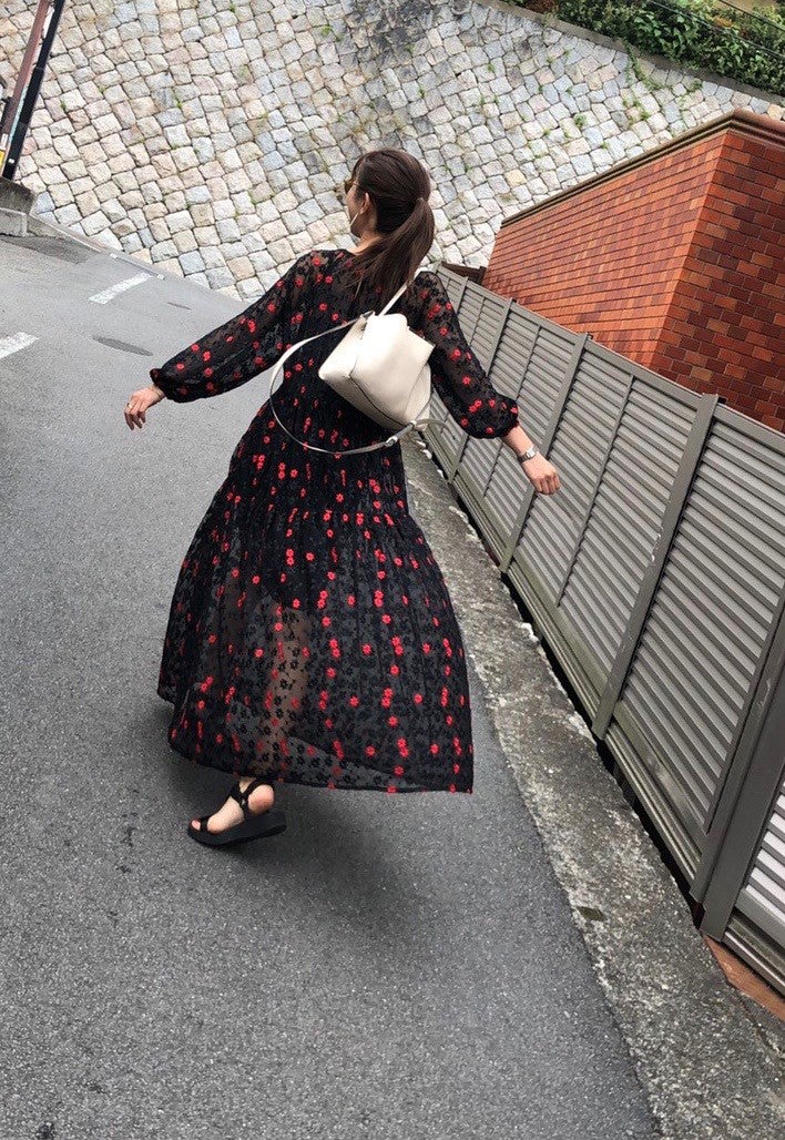 オフの日はワンピース（提供写真）