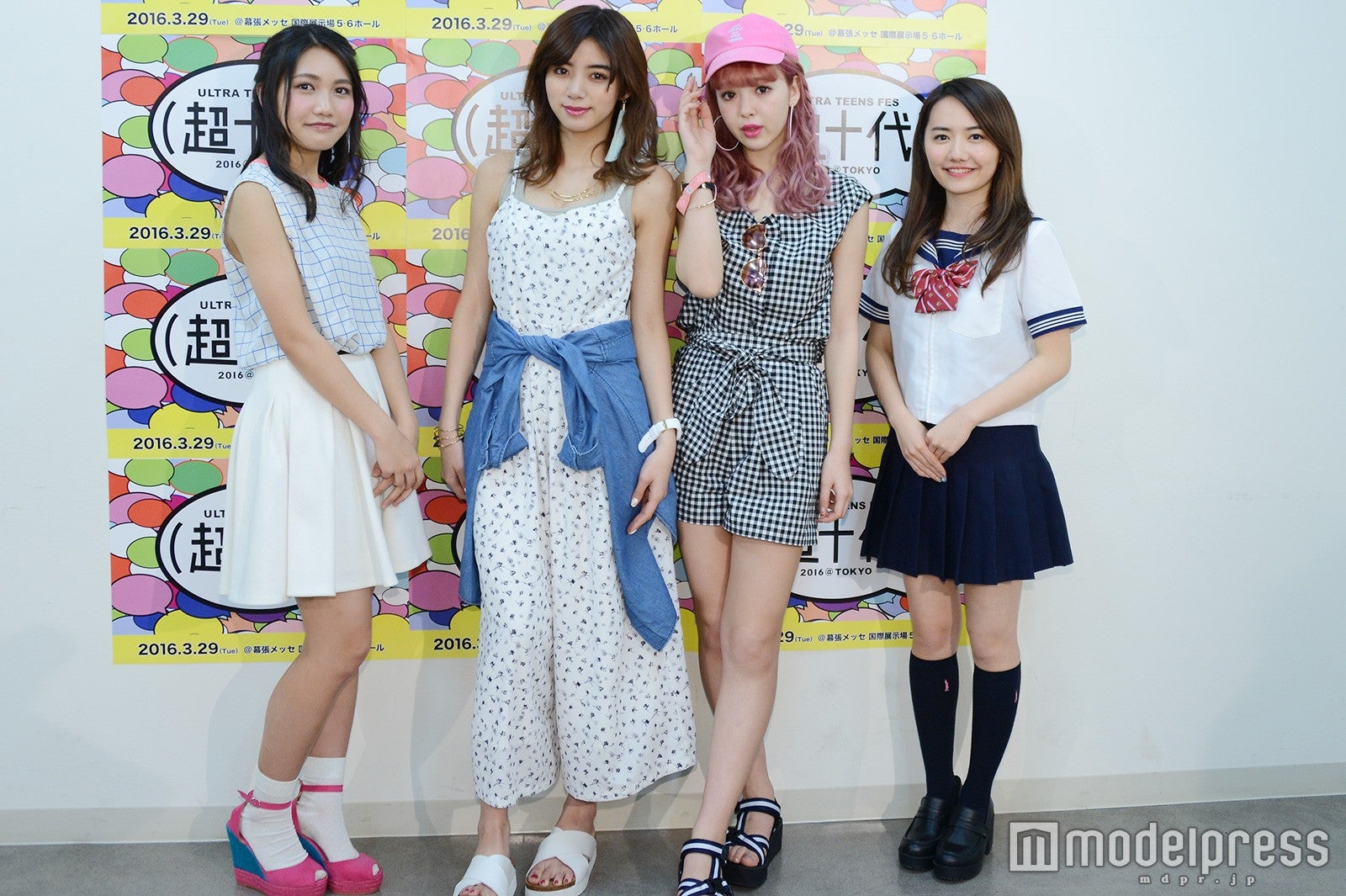 井上苑子、池田エライザ、藤田ニコル、椎木里佳（C）モデルプレス