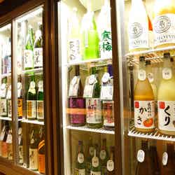 横浜飲み比べ横丁／画像提供：リカー・イノベーション株式会社