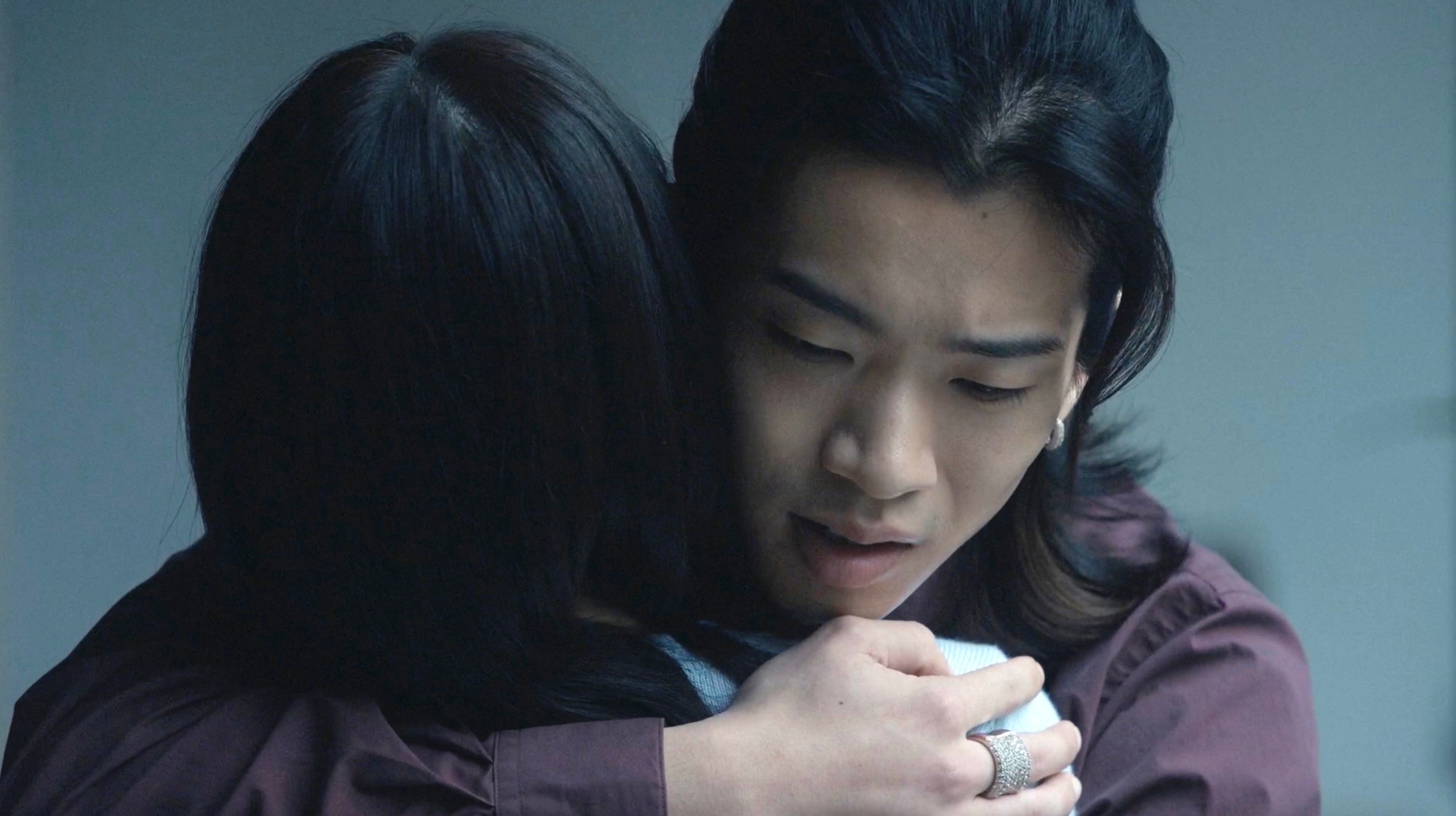 鳴海唯、森愁斗「MISS KING / ミス・キング」第3話場面写真（C）AbemaTV, Inc.