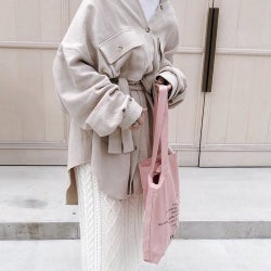 マンネリしたら試したい!ワントーンコーデ+差し色が新鮮です♡