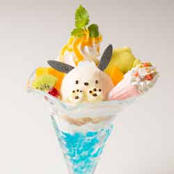 いつでも一緒♪ぐでたま×ポチャッコのサマーパフェ 1,150円/税抜き(C)1989, 2013, 2018 SANRIO CO., LTD. APPROVAL NO.S591571