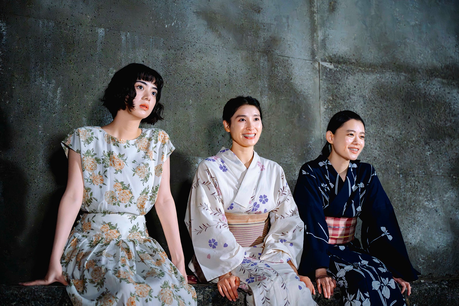 池田エライザ、土屋太鳳、杉咲花「海に眠るダイヤモンド」第4話（C）TBSスパークル／TBS