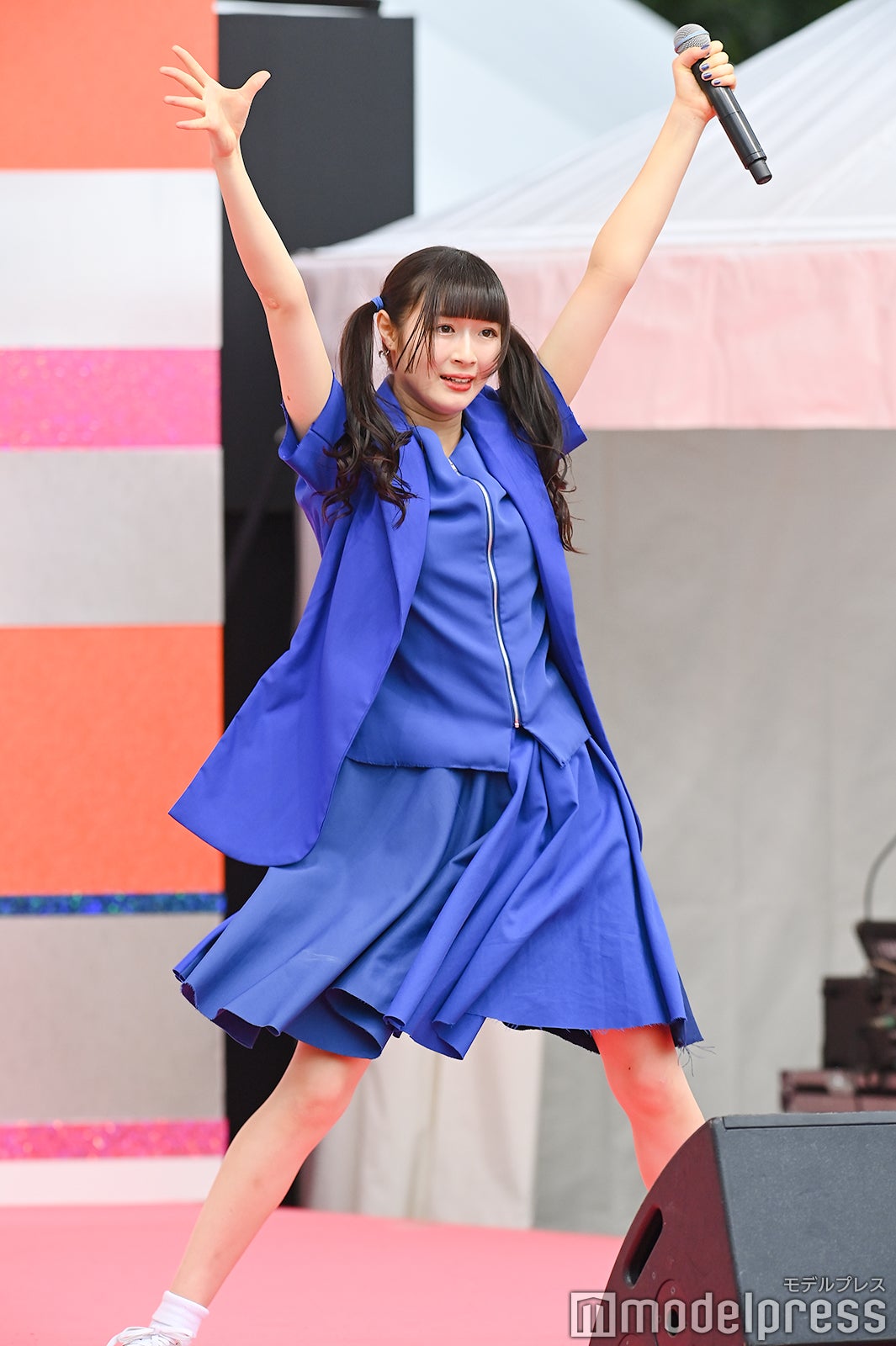 CARRY LOOSE（C）モデルプレス