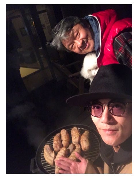 ヒロくん(上)と稲垣吾郎(下)/稲垣吾郎オフィシャルブログ(Ameba)より