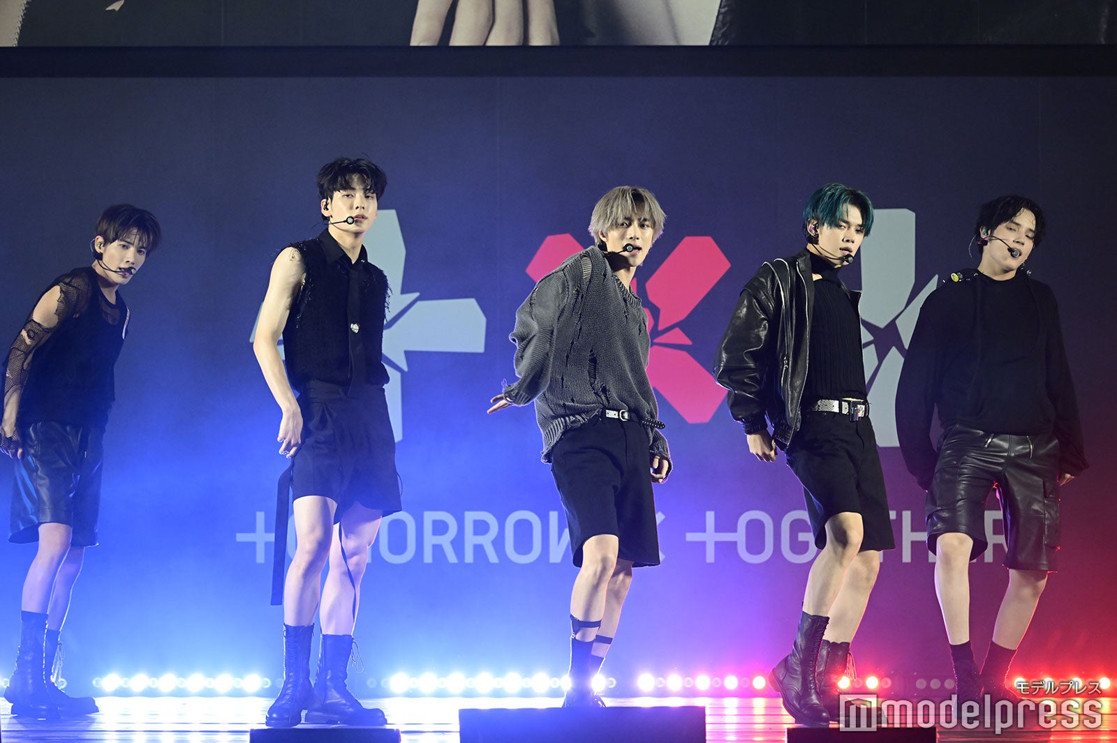 TOMORROW X TOGETHER（C）モデルプレス