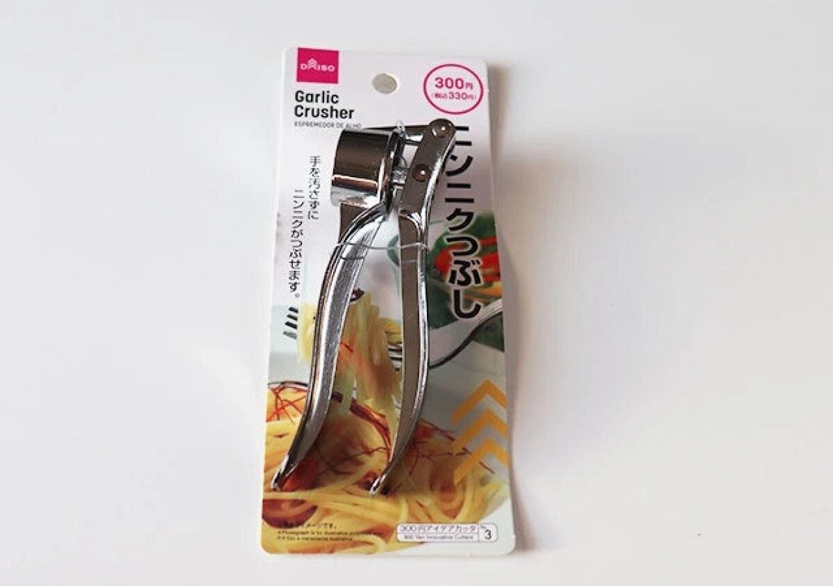 ダイソー　ニンニクつぶし　パッケージ