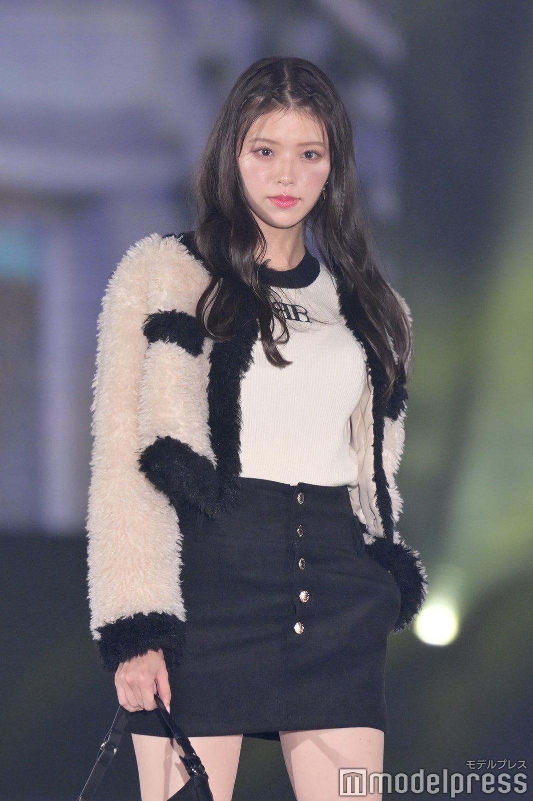 （C）モデルプレス