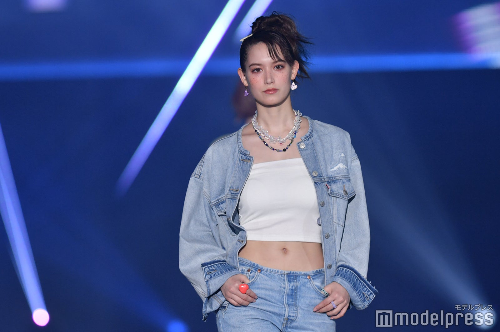 （C）モデルプレス