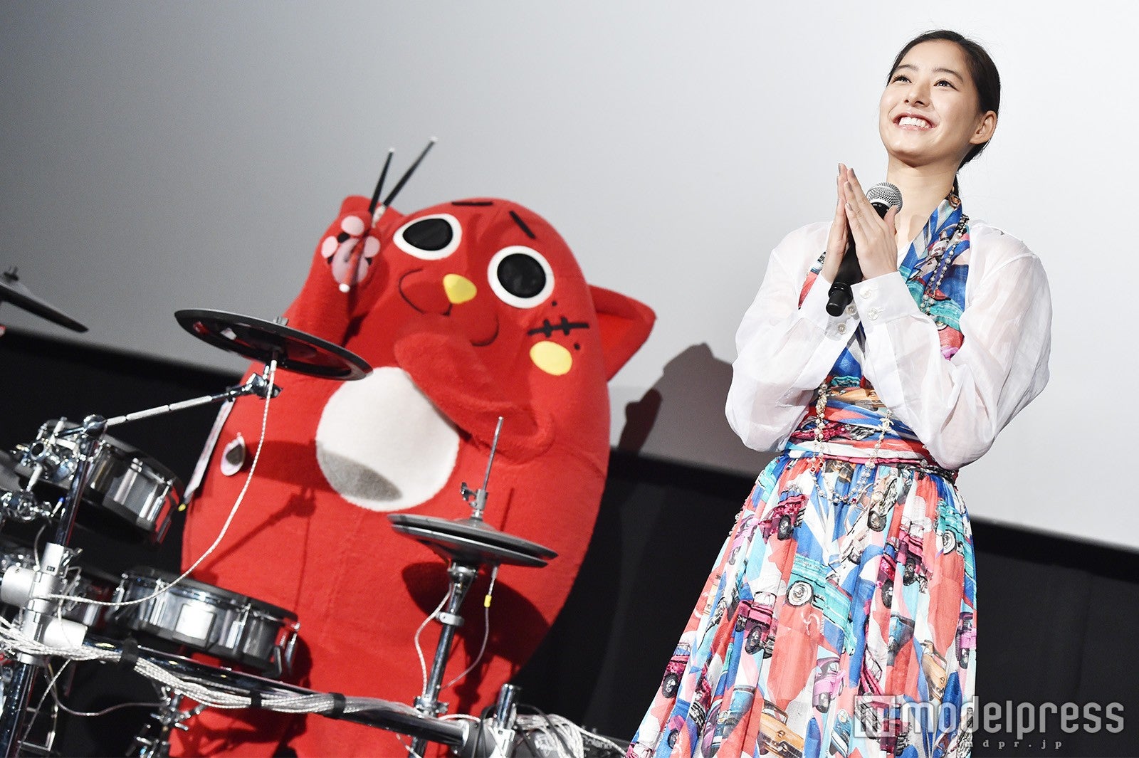 にゃんごすたー、新木優子 （C）モデルプレス