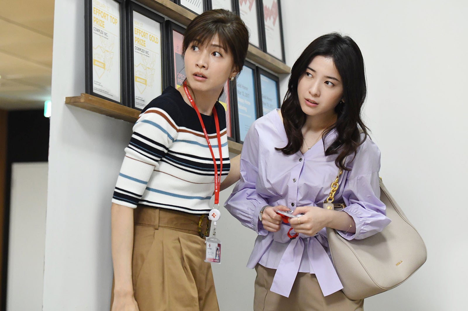 内田有紀、吉高由里子／「わたし、定時で帰ります。」より（C)TBS