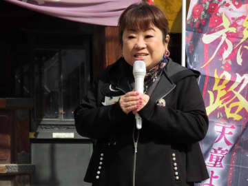 天童よしみ「奥の細道」出発地で新曲披露 「100歳まで頑張っていきます」新年の目標掲げる