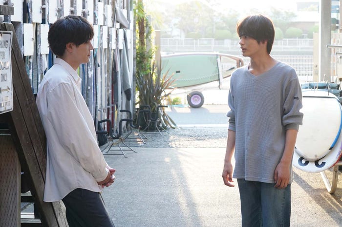 間宮祥太朗、神尾楓珠「真夏のシンデレラ」第4話より(C)フジテレビ