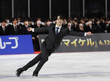 新入社員・島田高志郎が入社式で異例のスーツ姿パフォーマンス「世界への挑戦続けながら」木下グループに社員アスリートとして入社、秘書室に配属