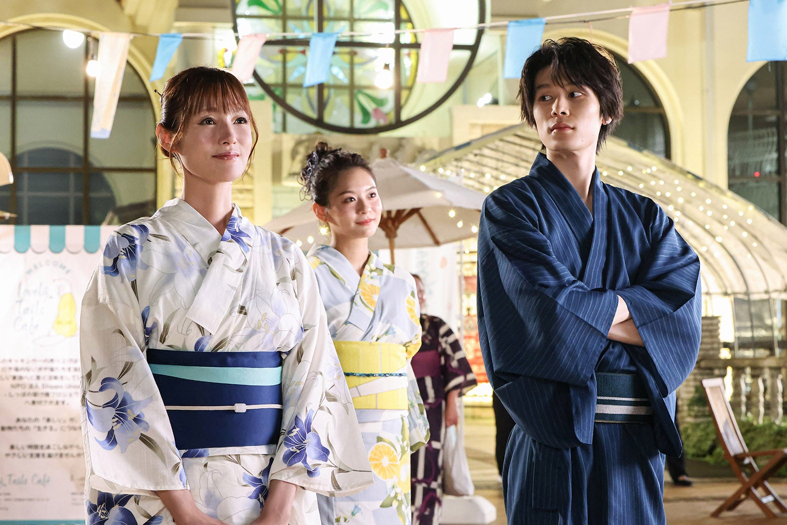 深田恭子、萩原利久「初恋DOGs」（C）TBS