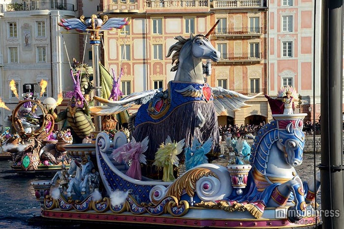 大地を駆けまわるペガサス