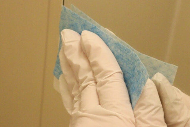 水だけでウロコも落ちる鏡シート（15枚）　使用例