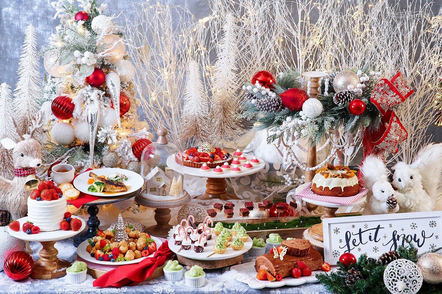 ザストリングス表参道でクリスマススイーツビュッフェ「眠れる森のスイーツガーデン」開催