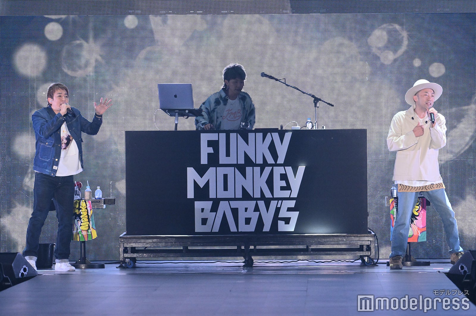 FUNKY MONKEY BΛBY'S（C）モデルプレス
