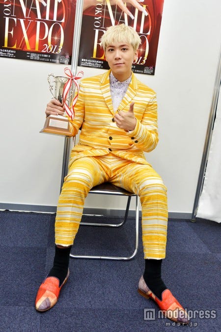 イ・ホンギ/楽屋にて