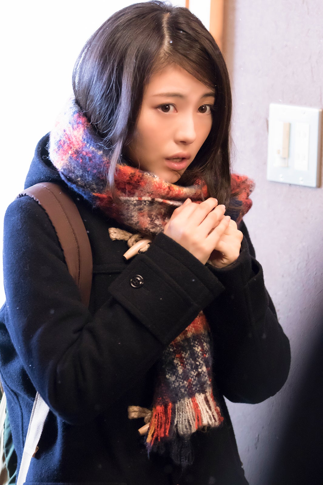 浜辺美波／新CMメイキングカット（提供画像）