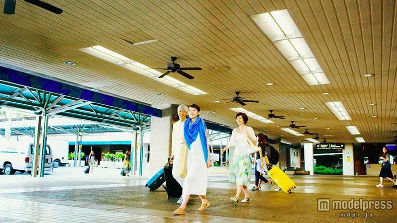 JTB新CM「旅を楽しむ大人の家族」篇より