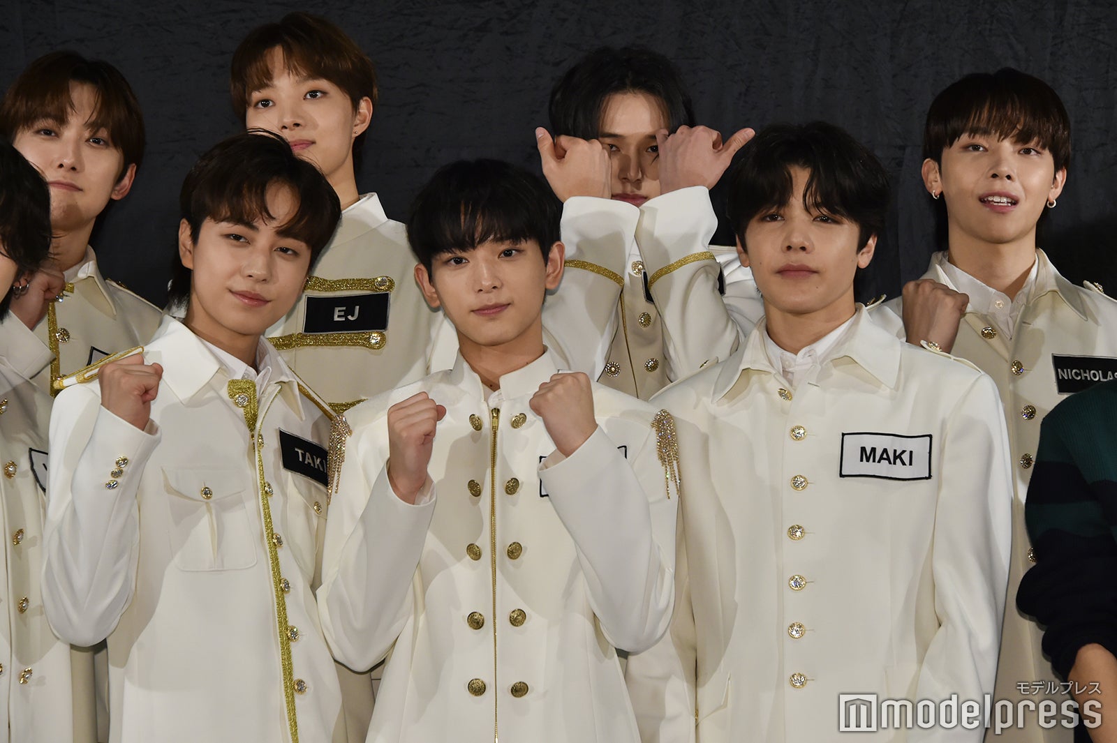 （後列左から）FUMA、EJ、K、NICHOLAS（前列左から）TAKI、HARUA、MAKI（C）モデルプレス