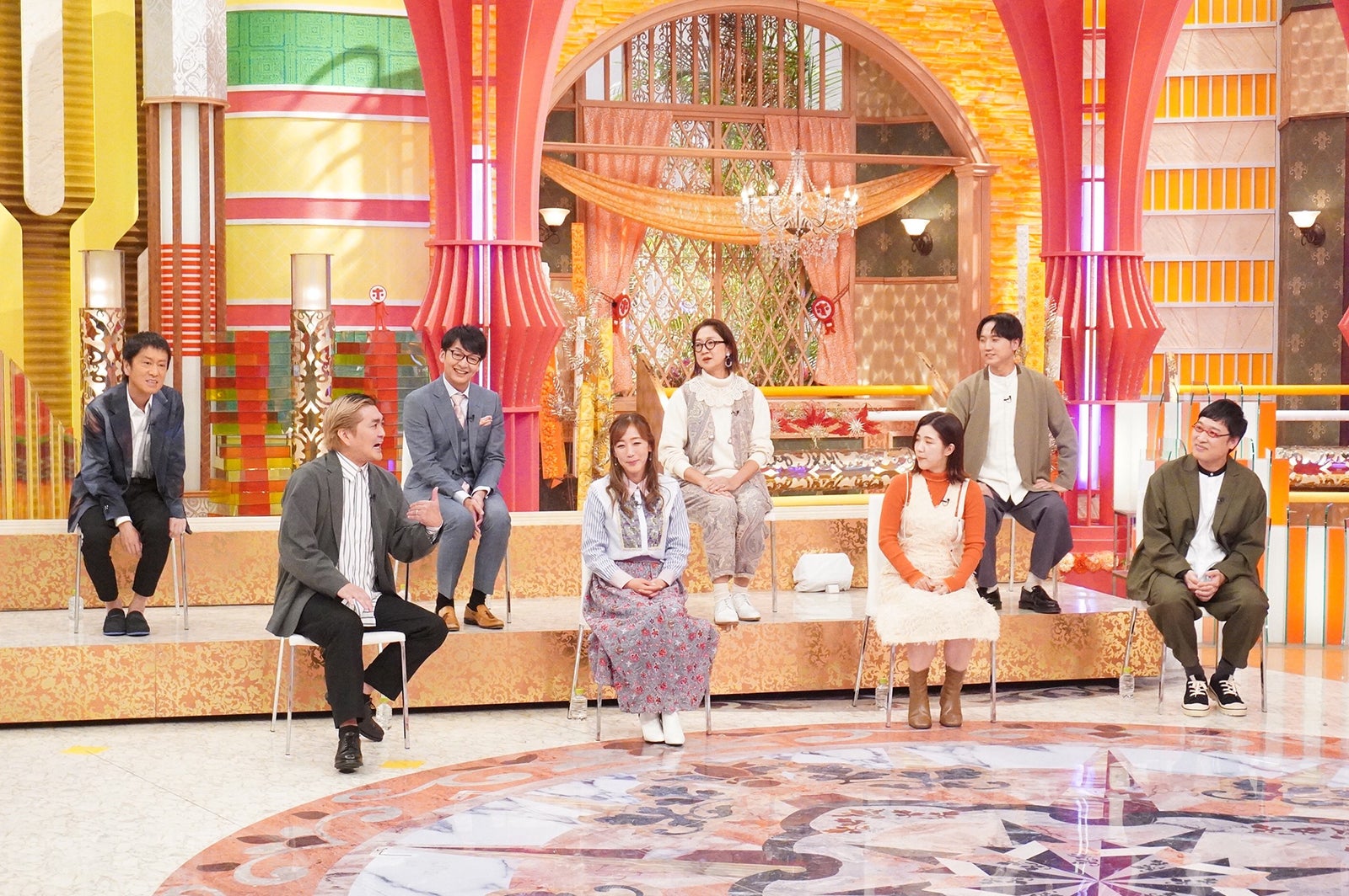 （前列左から）徳井健太、村主章枝、福田麻貴、山里亮太（後列左から）吉田敬、神田伸一郎、虻川美穂子、西野創人（C）フジテレビ