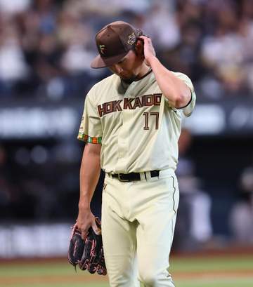 日本ハムが痛恨逆転負け 天敵ソフトバンクに今季開幕全5カード負け越し、2勝12敗に 2度リード奪うもエース伊藤が守り切れず7回途中5失点KO