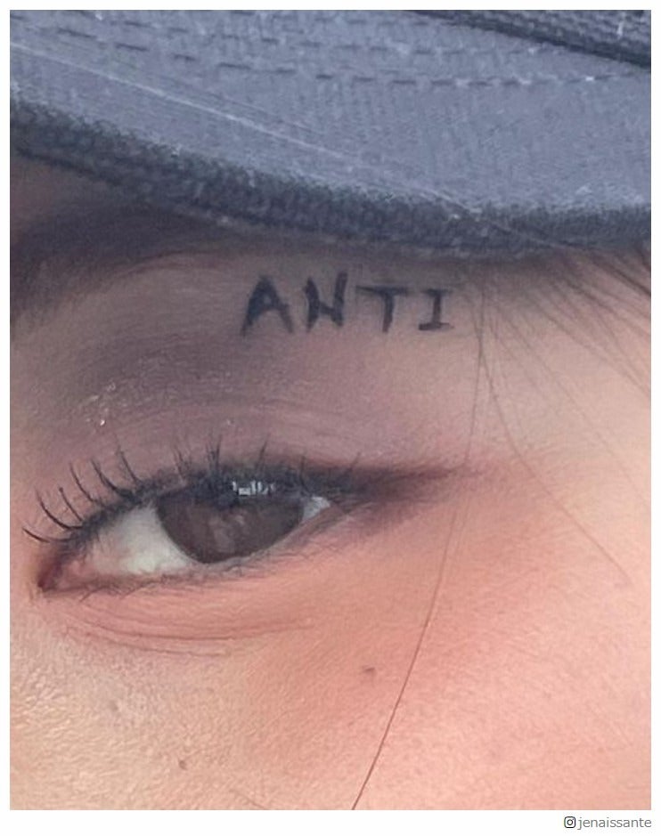 LE SSERAFIMホ・ユンジン「ANTI」刻まれた“目元ショット”に「イケメン」「痺れた」の声