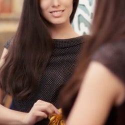 リバーシ:出会って3分、IT社長に見初められた地味女。彼から与えられた「衝撃の仕事」