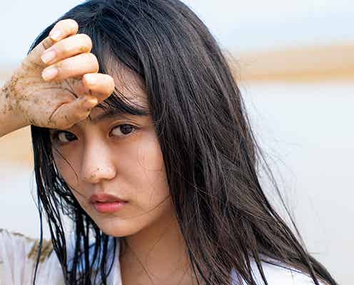 「ミスマガジン2019」豊田ルナ、美バスト輝く水着姿 1st写真集の先行カット公開