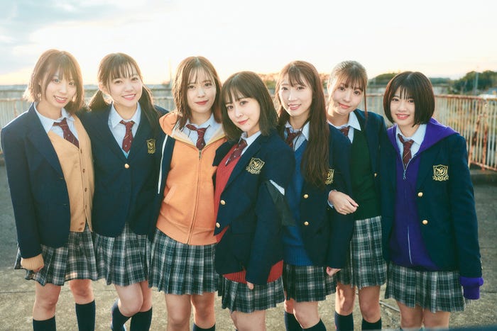 虹色の飛行少女/山岸奈津美、佐倉ちひろ、江﨑葵、平松可奈子、愛迫みゆ、林あやの、和泉ふみ (提供写真)