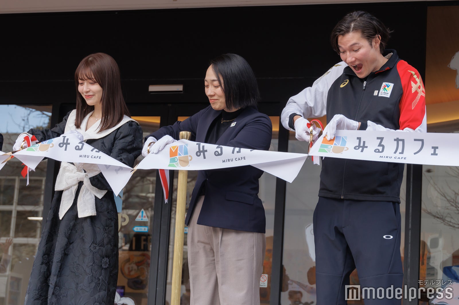 長濱ねる、川俣郁美氏、山田真樹選手（C）モデルプレス