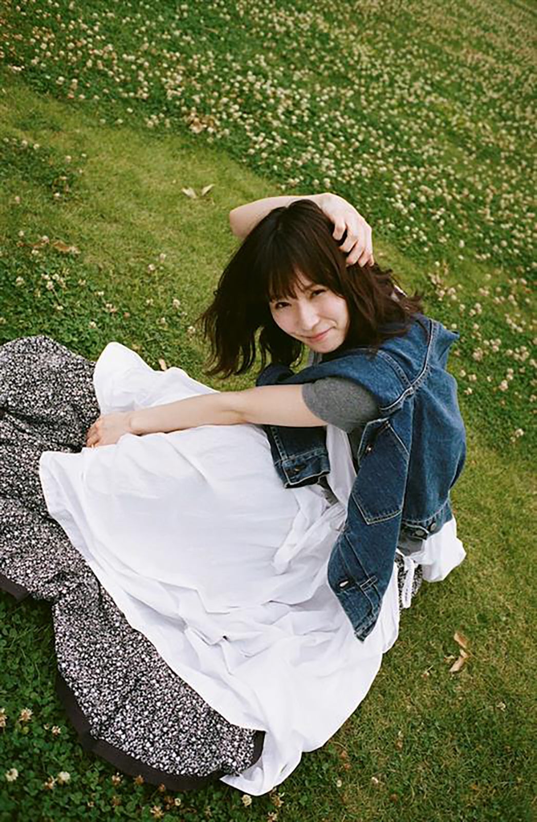 松岡茉優／撮影：仲野太賀（C）扶桑社