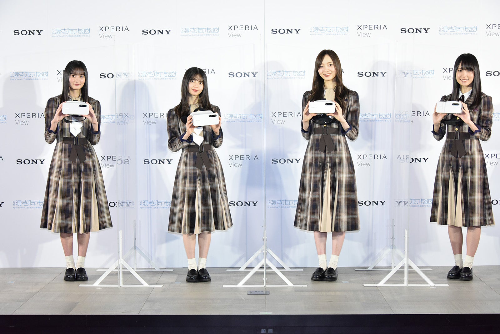 遠藤さくら、齋藤飛鳥、梅澤美波、賀喜遥香 （提供写真）