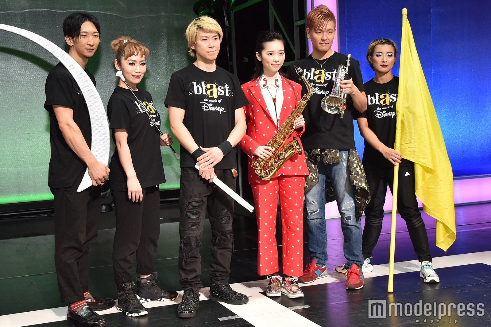 和田拓也、本庄千穂、石川直、島崎遥香、米所裕夢、藤井麻由（C）モデルプレス