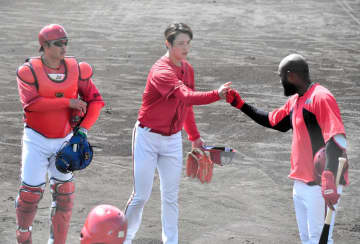 広島・森下 モンテロから「悪くないね」3連続K 開幕投手へ順調アピールのシート登板