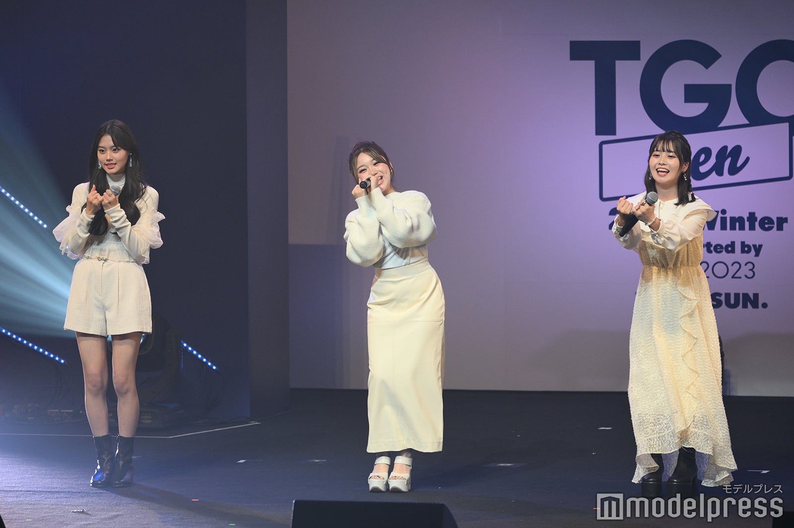 （C）モデルプレス