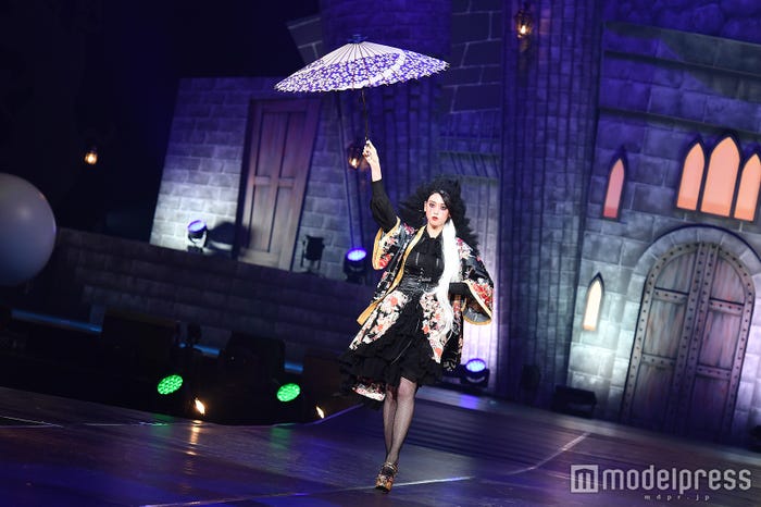 三吉彩花(C)モデルプレス